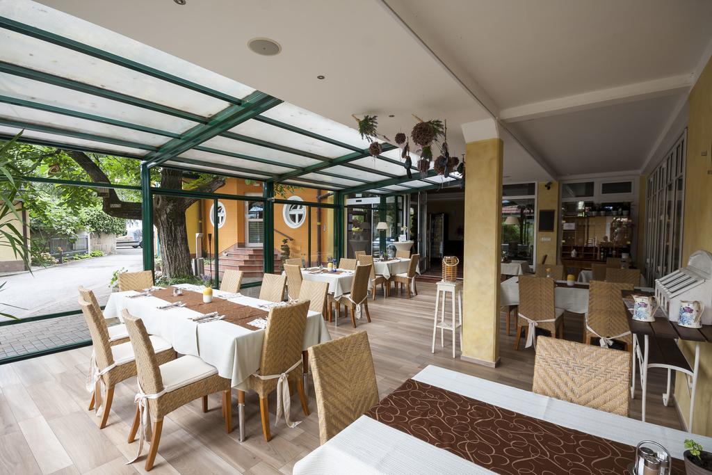 Gostilna In Motel Pri Lesniku Μαριμπόρ Εξωτερικό φωτογραφία